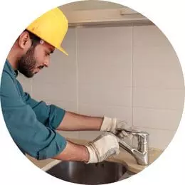 Como encontrar um encanador 24 horas confiável em São Paulo